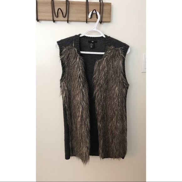 H&M Faux Fur Vest - Picture 2 of 2